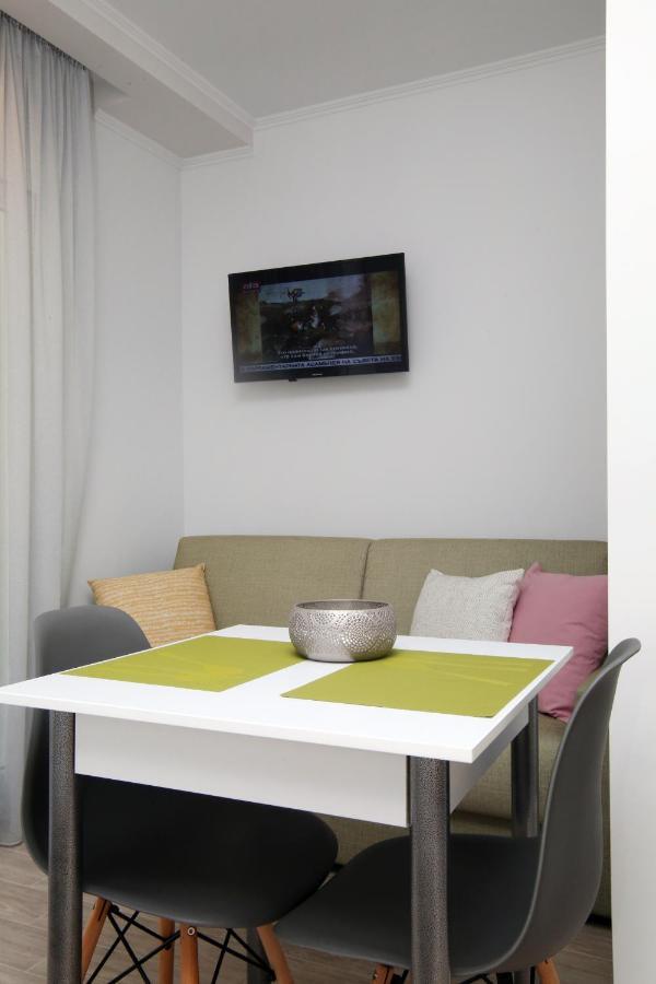 Aparthotel Sunsetperamos à Néa Péramos Extérieur photo