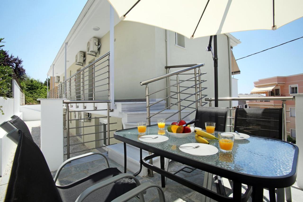 Aparthotel Sunsetperamos à Néa Péramos Extérieur photo