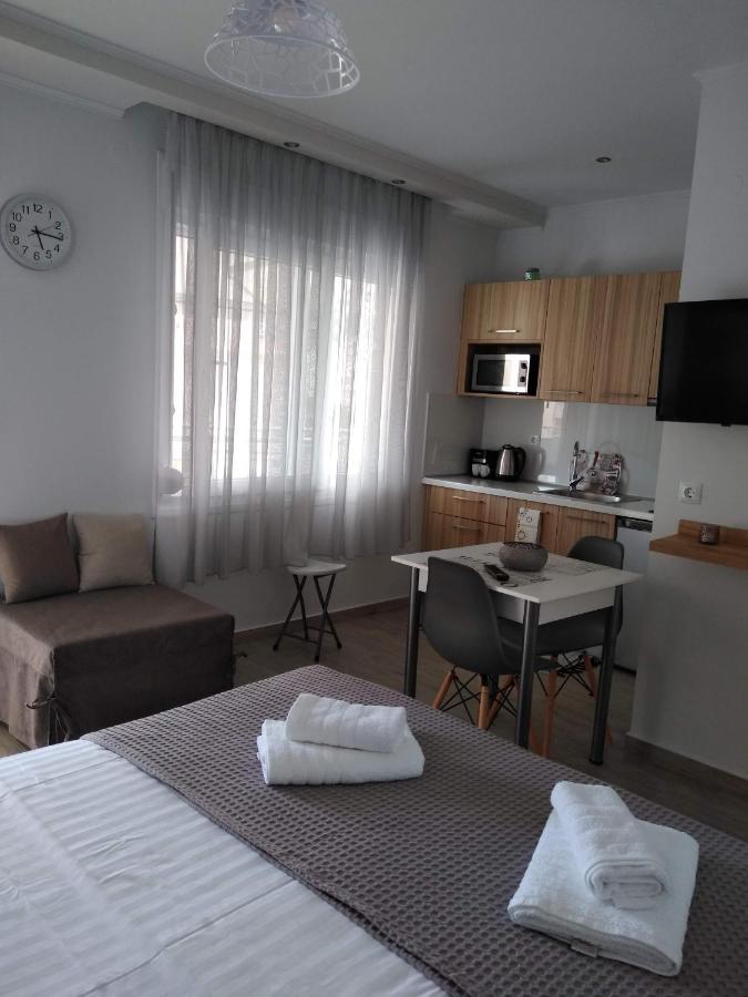 Aparthotel Sunsetperamos à Néa Péramos Extérieur photo