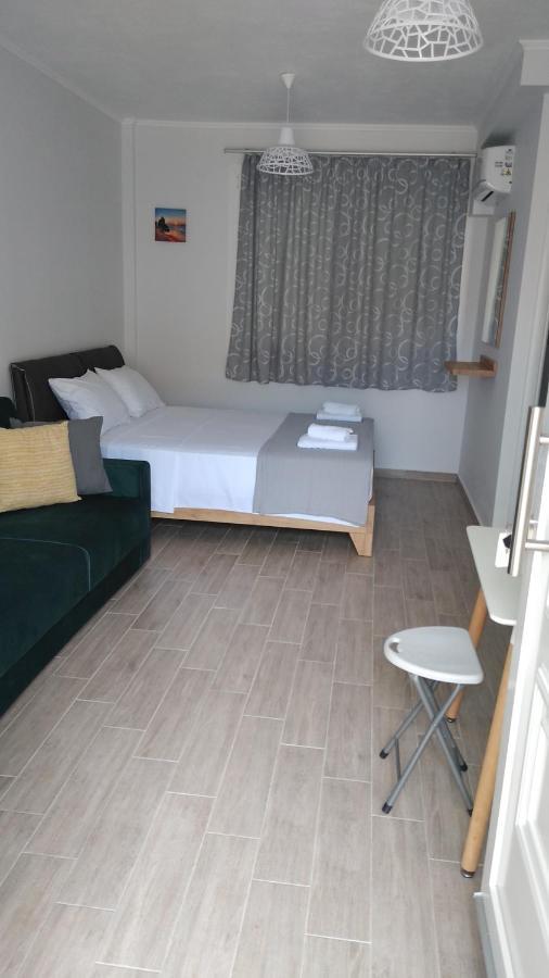 Aparthotel Sunsetperamos à Néa Péramos Extérieur photo