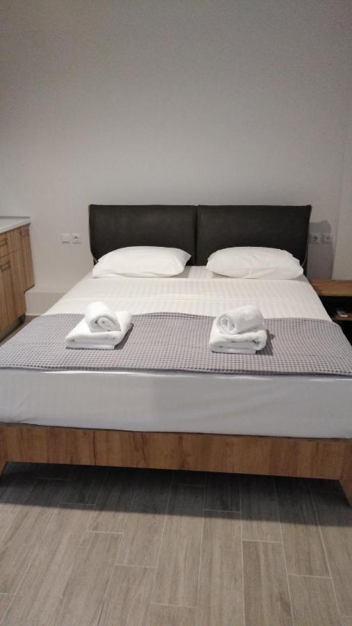 Aparthotel Sunsetperamos à Néa Péramos Extérieur photo